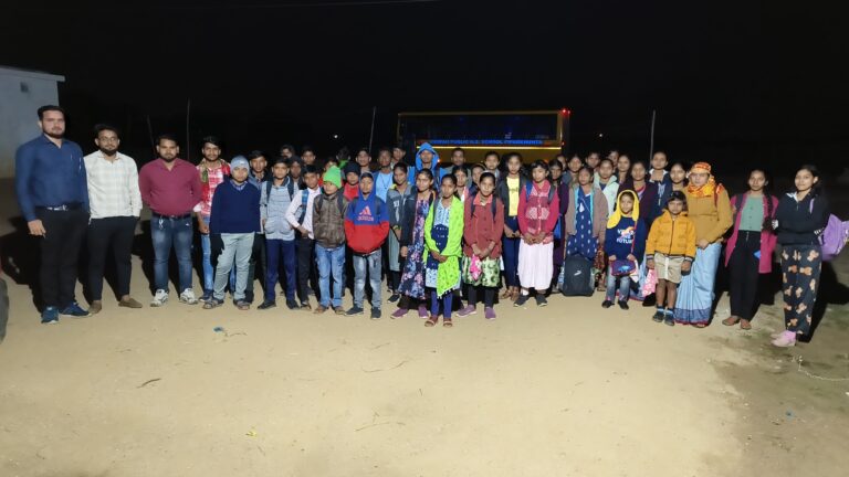 डी एल ए बी स्कूल लोरमी के बच्चो ने की शैक्षणिक भ्रमण