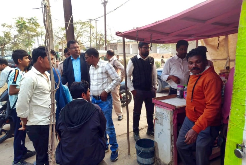 स्कूल परिसरों के पास तंबाकू विक्रेताओं पर प्रशासन सख्त, कार्रवाई जारी