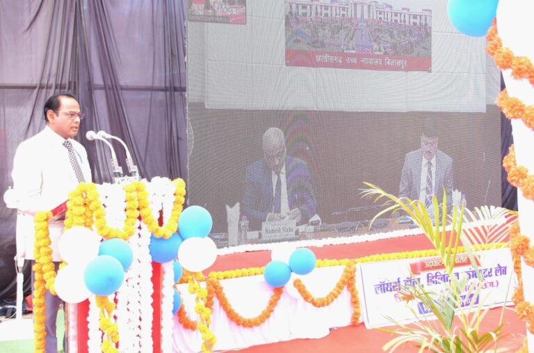 जिला एवं सत्र न्यायालय, मुंगेली को आधुनिक सुविधाओं की नई सौगात,नवनिर्मित लॉयर्स हॉल और डिजिटल कंप्यूटर लैब का वर्चुअल शुभारंभ