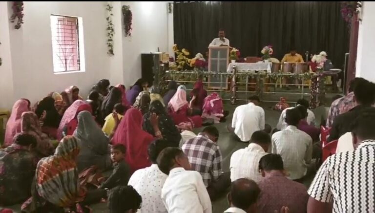 धर्मांतरण का खेल! पथरिया में पकड़ा गया प्रलोभन देकर धर्म बदलवाने वाला